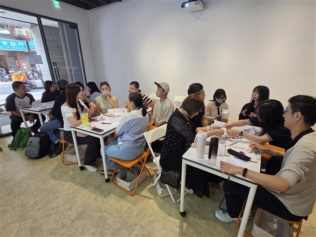 第 10 場小聚活動照片 9